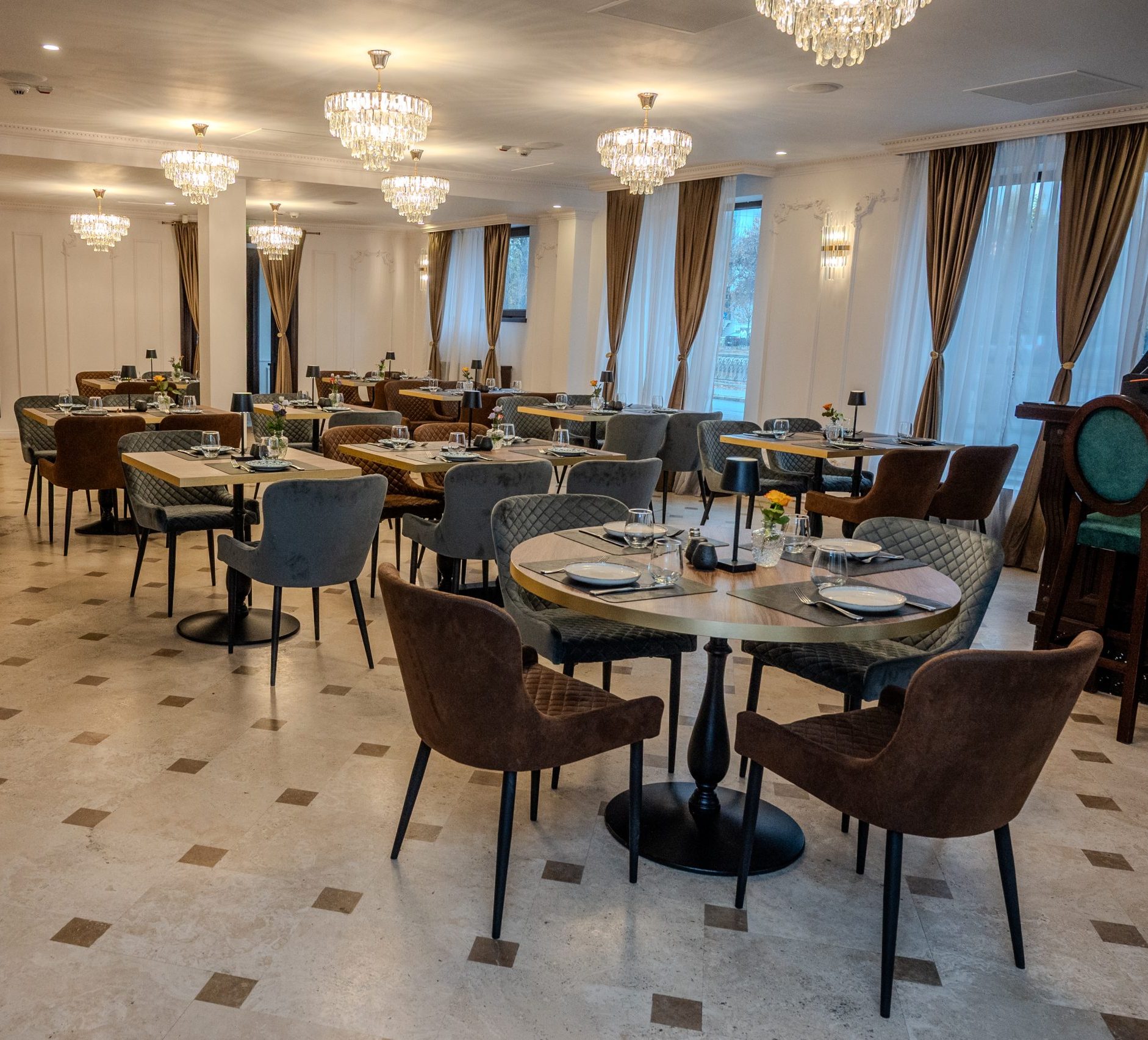 Interior pregătit pentru eveniment la Odeon Palace